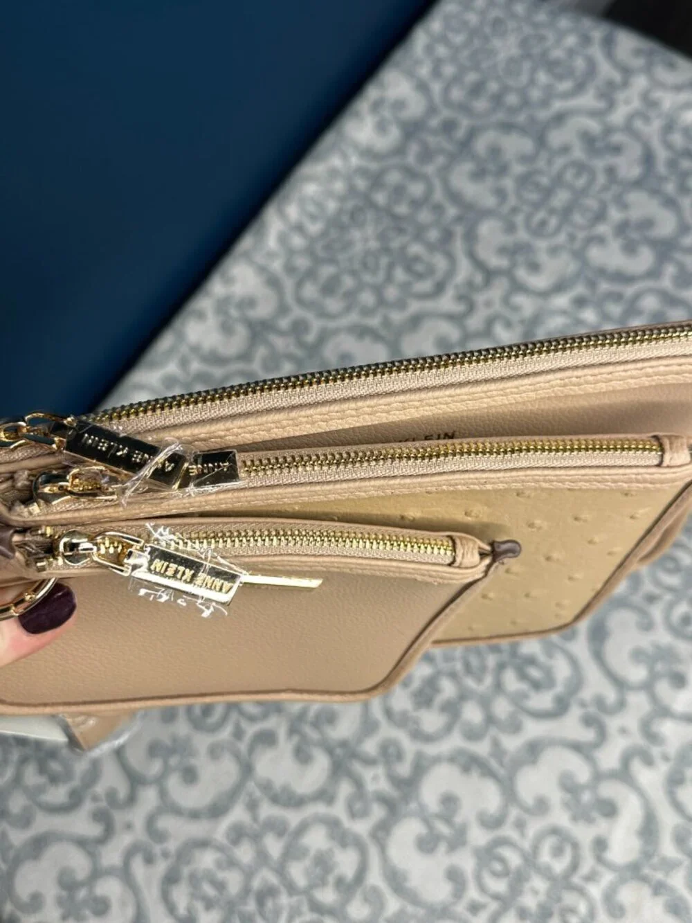 NWT Anne Klein Trio Pouch Wristlet Set in Neutral with Silver Hardware